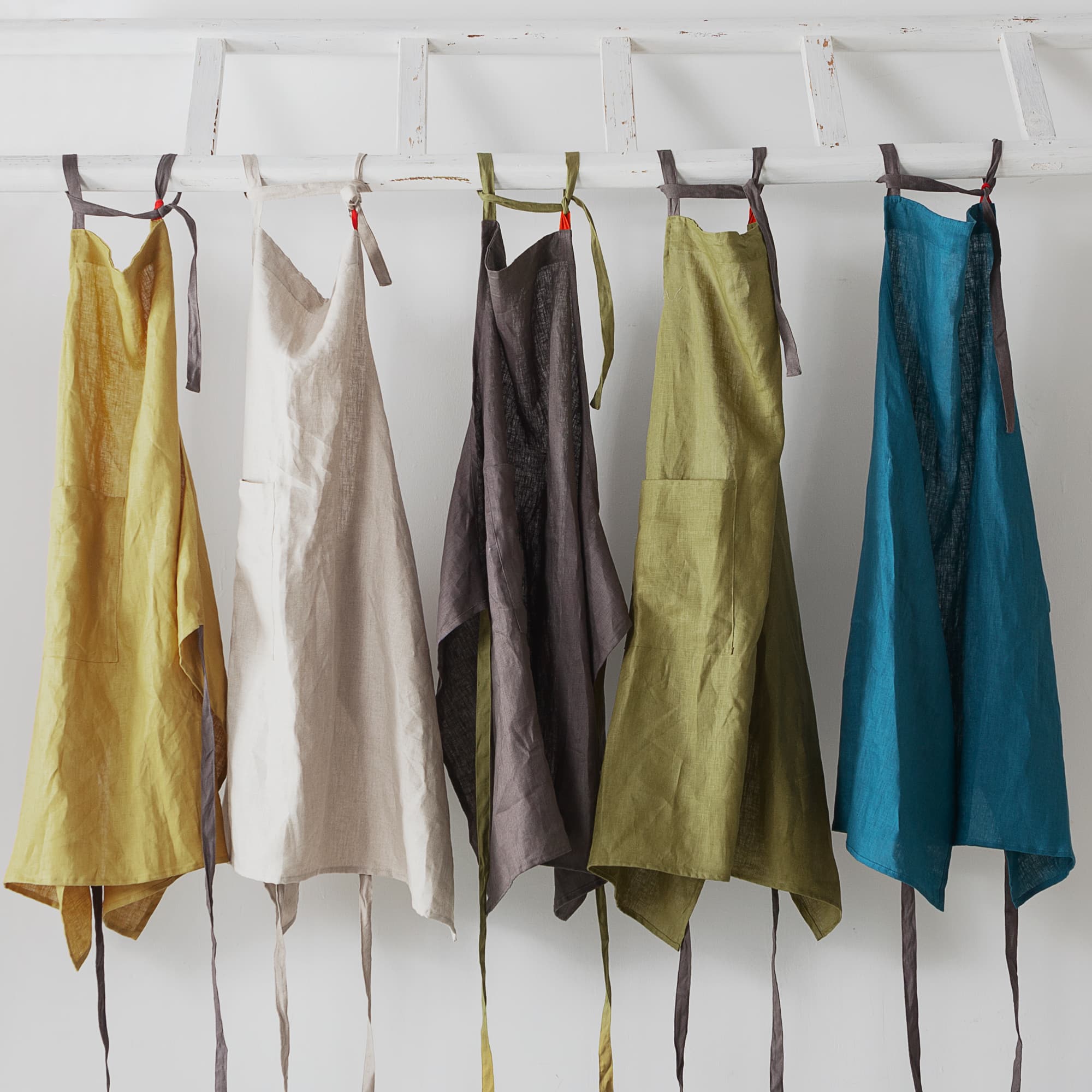 Linen Bib Apron with One-Side Stripe
