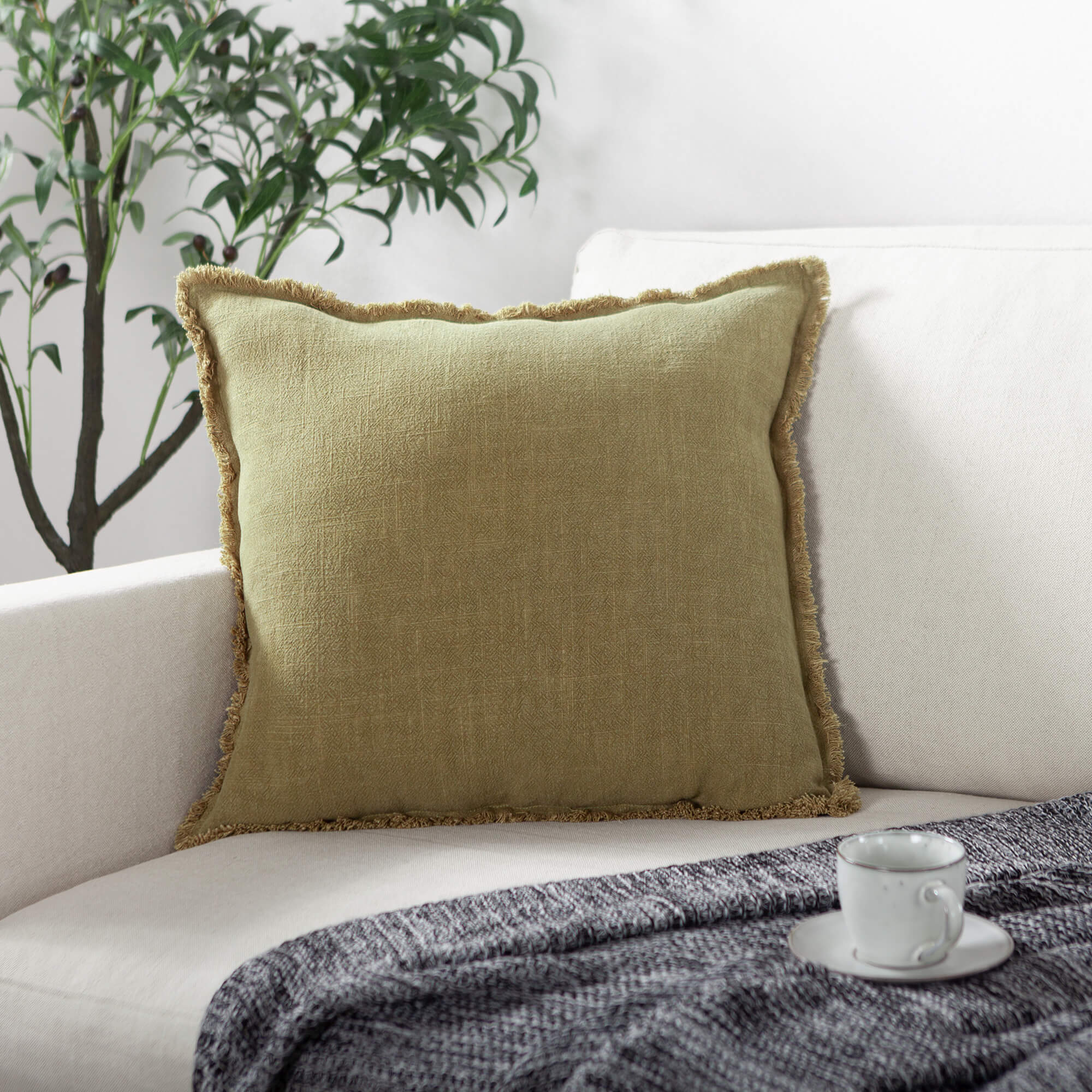 Linen Cushion Cover with Raw Edge – ATLINIA