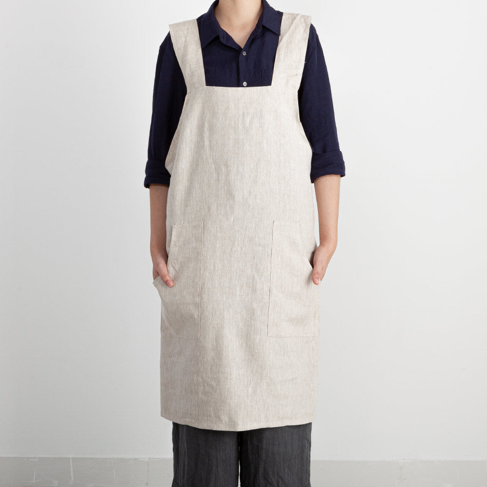 Cross-back Linen Apron – ATLINIA