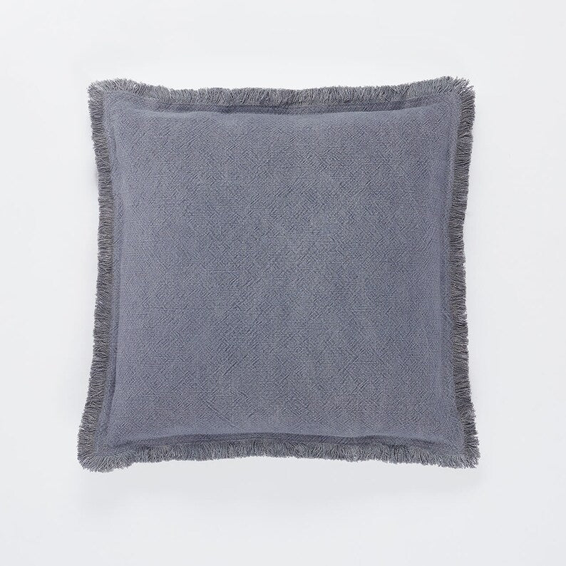 https://www.atlinia.com/cdn/shop/products/Linen-Throw-Pillow-Cover-4.jpg?v=1650596048